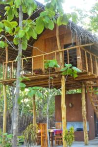 Pidurangala View Treehouse陽台或露臺