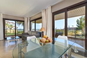 Φαγητό σε αυτό το διαμέρισμα ή κάπου εκεί κοντά