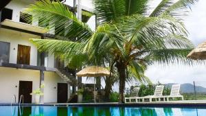 Bazén v ubytování WILD FORTRESS HOTEL Sigiriya nebo v jeho okolí