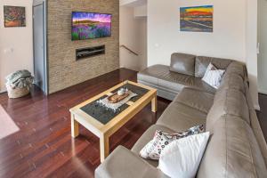 Χώρος καθιστικού στο Arukah House