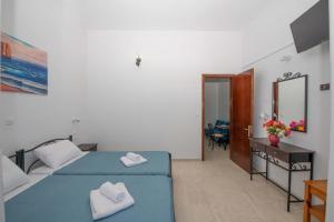 Gallery image of Lena's Apartments in Astrakeri