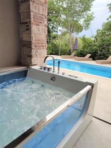 Fotografie z fotogalerie ubytování Villa VinoSelo - Grüne Oase mit Wellness v destinaci Vižinada