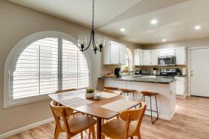 Gallery image of Pool Access and Fenced Backyard Modern Peoria Home! in Peoria