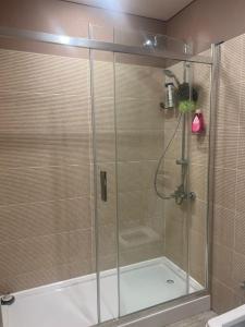 Ванна кімната в Luxury Flat for Embassies & GM