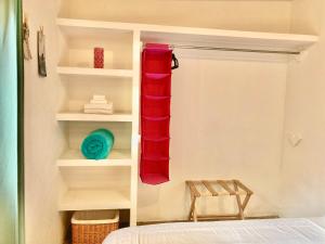 Lova arba lovos apgyvendinimo įstaigoje Habitación #4 a dos cuadras del malecón