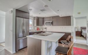 Gallery image of PS674 - East Island - Alice Lodging in Palm Desert