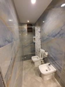 Vonios kambarys apgyvendinimo įstaigoje maison alhaj