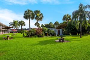 Gallery image of HomeTowne Studios by Red Roof Vero Beach - I-95 in Vero Beach