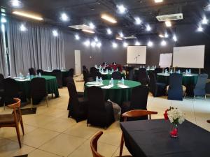 Konferenční prostory v ubytování D'Wharf Hotel & Serviced Residence + 37 fotografií