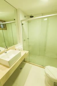 
A bathroom at Fortaleza Mar Hotel
