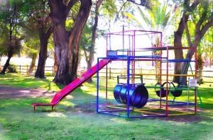 Sân chơi trẻ em tại De Werf Lodge