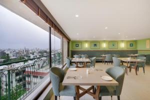 Posezení v ubytování Lemon Tree Hotel, Rajkot