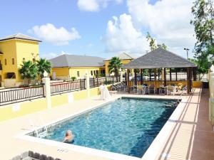 Bazén v ubytování Weslaco Inn - Weslaco/Mercedes nebo v jeho okolí