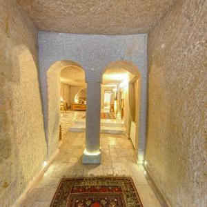 Koupelna v ubytování Roma Cave Suite + 37 fotografií