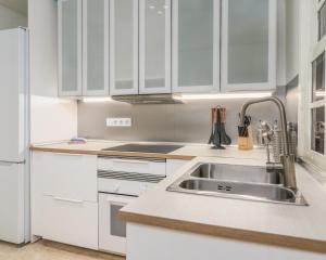 A kitchen or kitchenette at Los Gigantes apartamento de 3 habitaciones