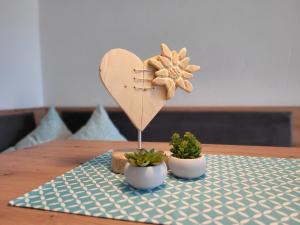 Gallery image of Ebenerdige Ferienwohnung Beim Schmölz in Hopferau +10 photos