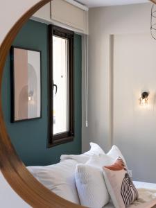 Postel nebo postele na pokoji v ubytování Jasmine Dreams 1bed Apt Wpool