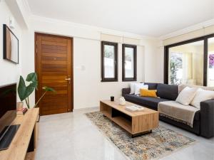 TV a/nebo společenská místnost v ubytování Jasmine Dreams 1bed Apt Wpool