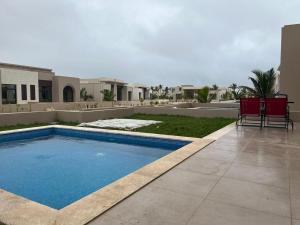Bazén v ubytování Hawana Salalah Villa with Private Pool CMV30 nebo v jeho okolí