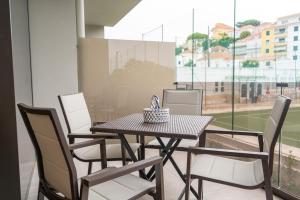 Afbeelding uit fotogalerij van Luisa Beach Studio in Estoril