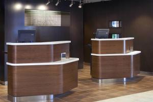 Ο χώρος του λόμπι ή της ρεσεψιόν στο Courtyard by Marriott Detroit Troy +22 φωτογραφίες