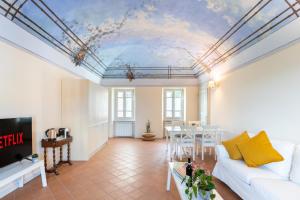 O zonă de relaxare la Borgo Alfieri - Elegant suites with stunning view