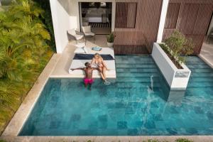 A piscina localizada em Live Aqua Punta Cana - All Inclusive - Adults Only ou nos arredores