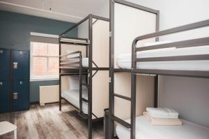 HI New York City Hostel客房内的一张或多张床位