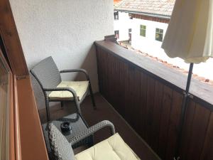 A seating area at Gästehaus Koch
