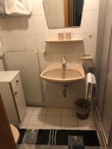 Kupatilo u objektu Gästehaus Koch