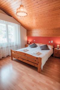 Postel nebo postele na pokoji v ubytování Relais Fleuri