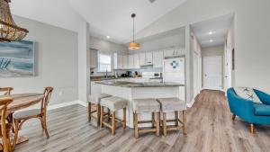 Fotografie z fotogalerie ubytování Beach Bum Hideaway - 30A Seagrove Beach Single Level Home minutes from Seaside v destinaci Santa Rosa Beach