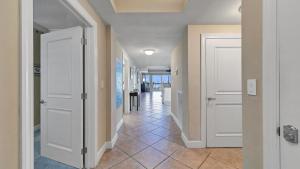 Φωτογραφία από το άλμπουμ του Harbor Landing 203B - Spacious Condo with views of the Harbor and Gulf σε Destin