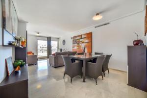 Et tv og/eller underholdning på OASIS BEACH MASCARAT