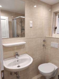 Koupelna v ubytování Gästehaus Harzklause 3