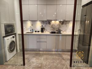 Köök või kööginurk majutusasutuses The Platinum 2 Premium Suite by Reluxe