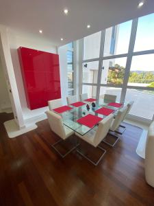 Χώρος καθιστικού στο Villa Alana GANZE VILLA - POOL - SAUNA - JACUZZI 200m2