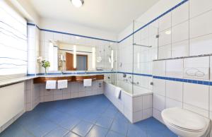A bathroom at Hotel Boulevard