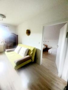 Fotografie z fotogalerie ubytování APARTMÁNY za SNĚŽNÍKEM v destinaci Dolní Morava
