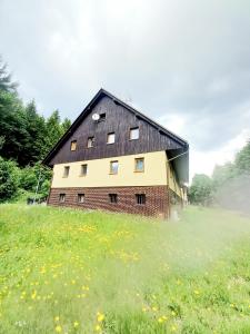 Fotografie z fotogalerie ubytování APARTMÁNY za SNĚŽNÍKEM v destinaci Dolní Morava