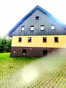 Fotografie z fotogalerie ubytování APARTMÁNY za SNĚŽNÍKEM v destinaci Dolní Morava