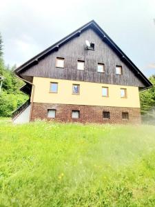 Fotografie z fotogalerie ubytování APARTMÁNY za SNĚŽNÍKEM v destinaci Dolní Morava