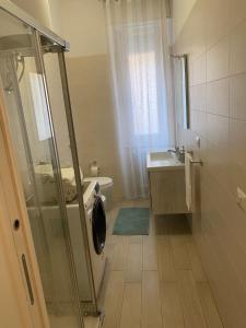 Et badeværelse på BnB Milano Dipinta di Blu + 16 billeder