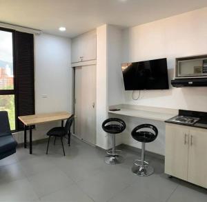 TV i/ili zabavni centar u objektu Mirador del Valle Penthouse-Loft, Laureles - 805