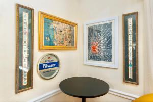 佩塔卢马Spacious Renovated Petaluma Home- Pool Table, Fire Pit, Parking的相册照片