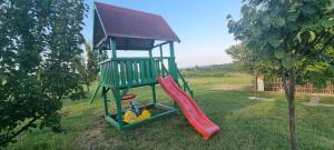 Area giochi per bambini di Vinogradski konak Belgrade, Sopot,Kosmaj