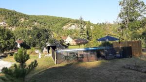 Výhľad na hory alebo výhľad na hory priamo z of the bed and breakfast