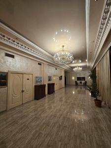 Vstupní hala nebo recepce v ubytování Dostoevsky Hotel Աղ ու Հաց FOOD COURT