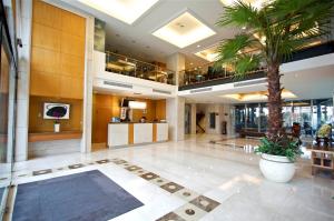 TV/trung tâm giải trí tại Hotel Les Champs