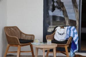 Lorne Surf Apartments的休息区